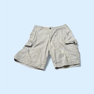 Izod Men's Light Blue Cargo Shorts Size 32 10.5 inseam